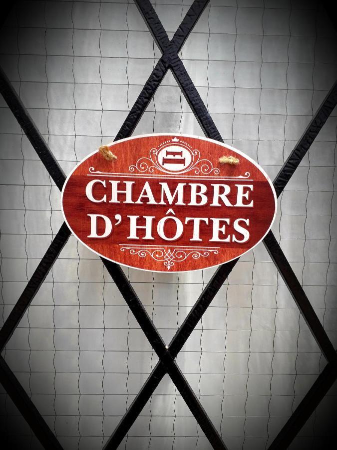 B&B Chez Annie Saint-Martin-de-Gurçon Kültér fotó