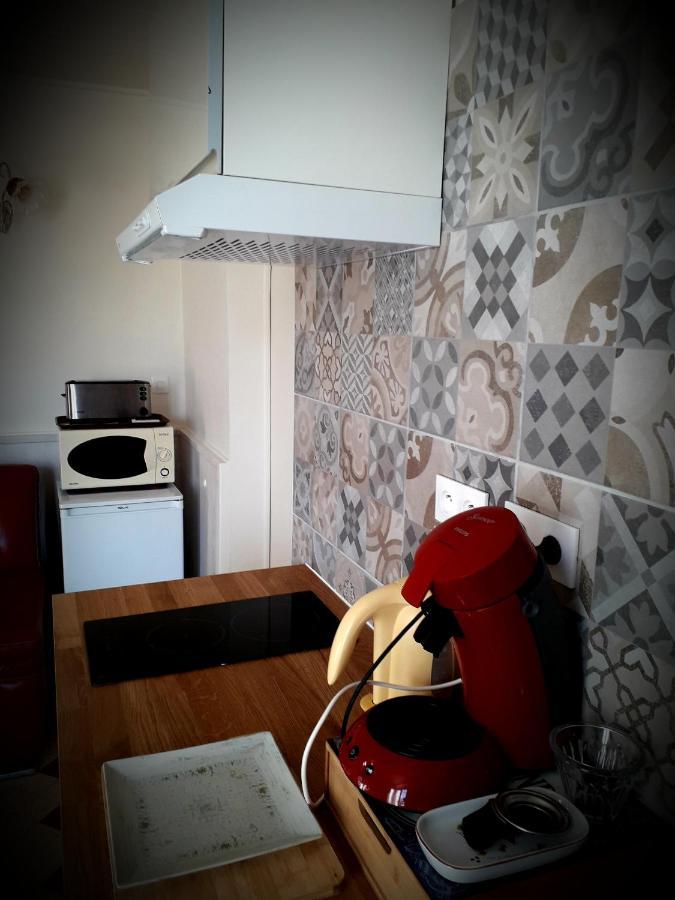 B&B Chez Annie Saint-Martin-de-Gurçon Kültér fotó
