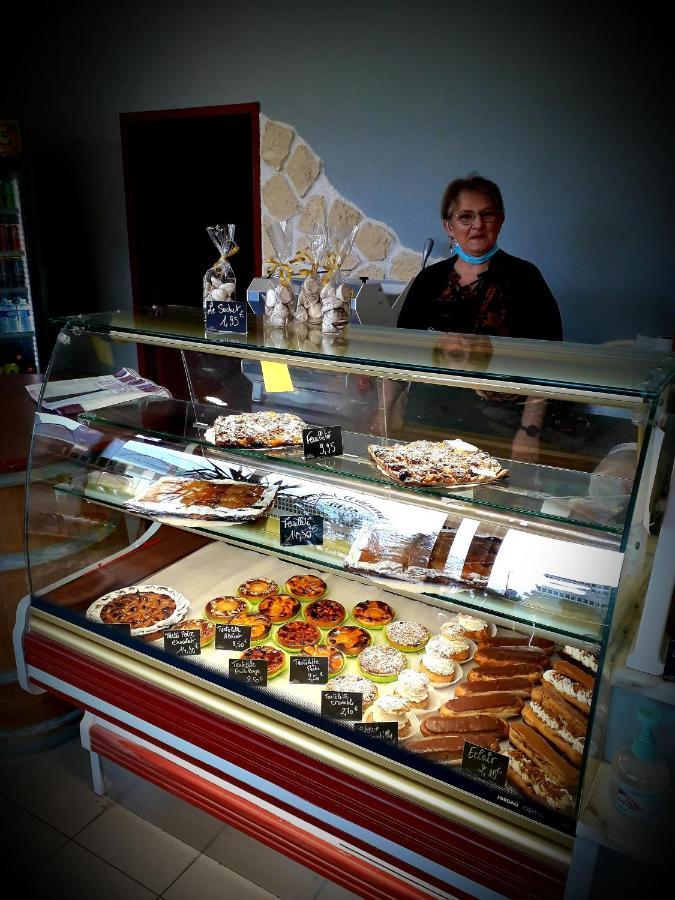 B&B Chez Annie Saint-Martin-de-Gurçon Kültér fotó